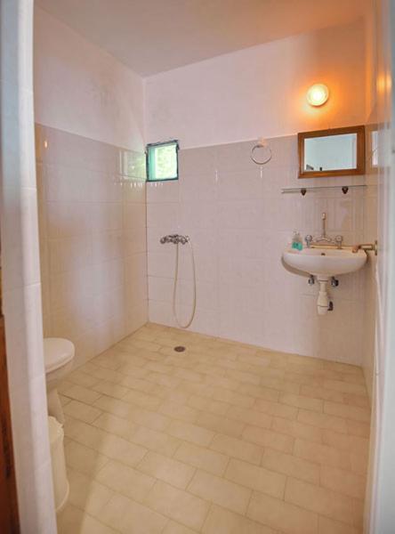 Rizos Veranda - Rooms Isomata Buitenkant foto