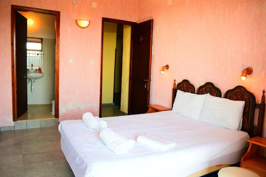 Rizos Veranda - Rooms Isomata Buitenkant foto